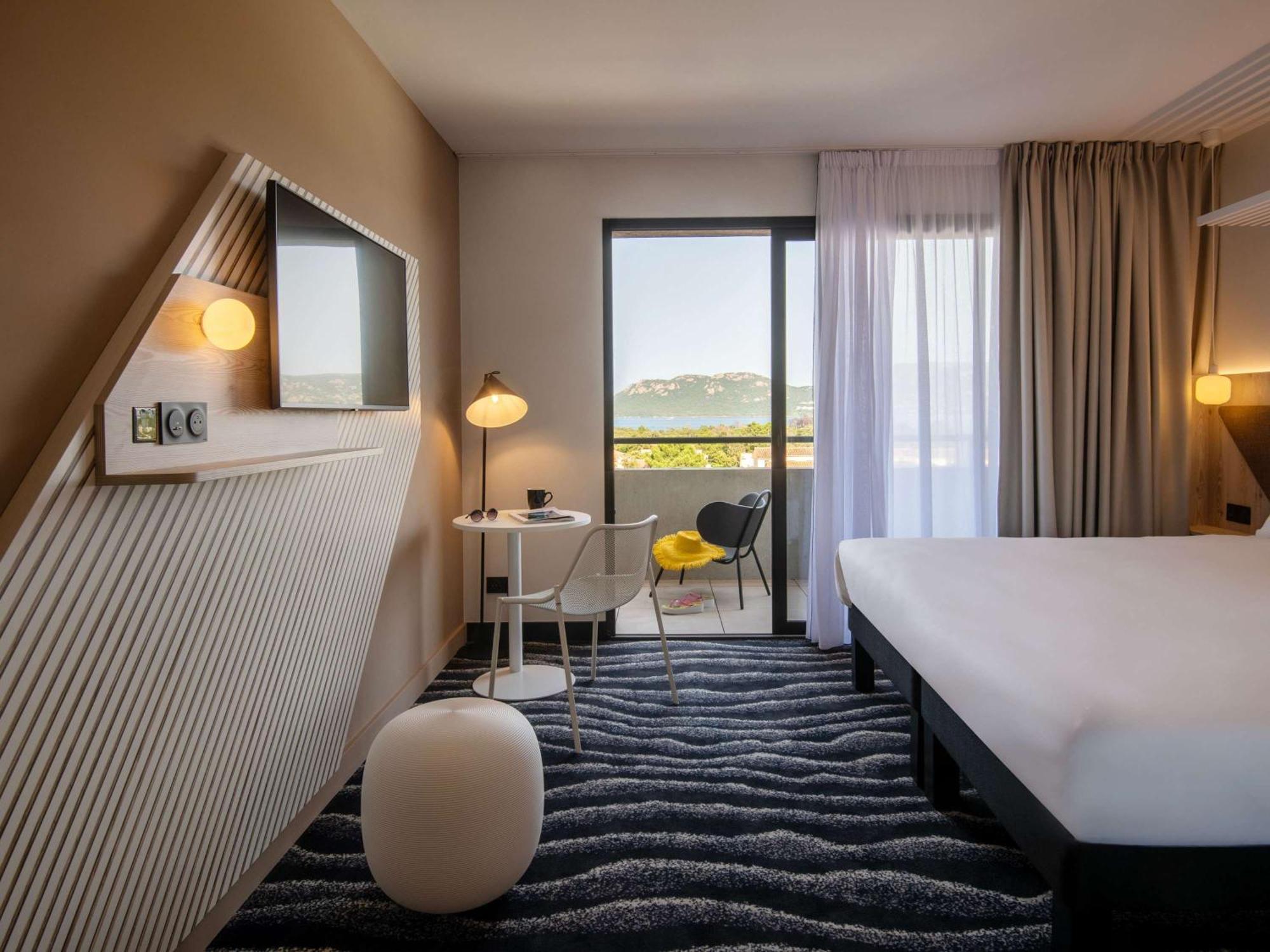 Ibis Styles Porto Vecchio Hotel Bagian luar foto