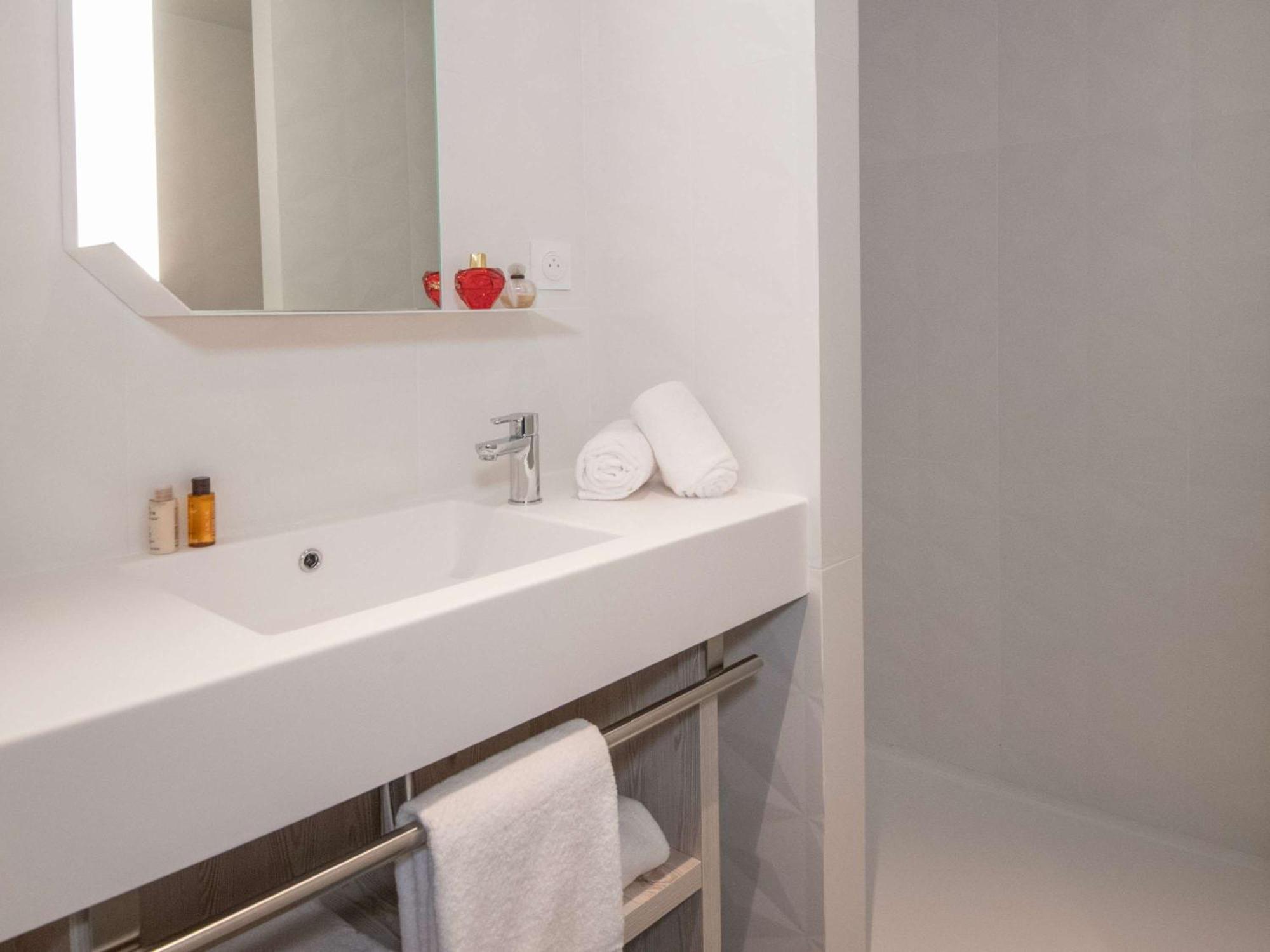 Ibis Styles Porto Vecchio Hotel Bagian luar foto