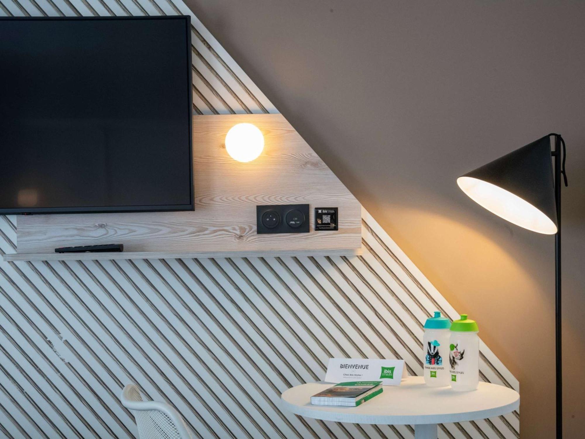 Ibis Styles Porto Vecchio Hotel Bagian luar foto