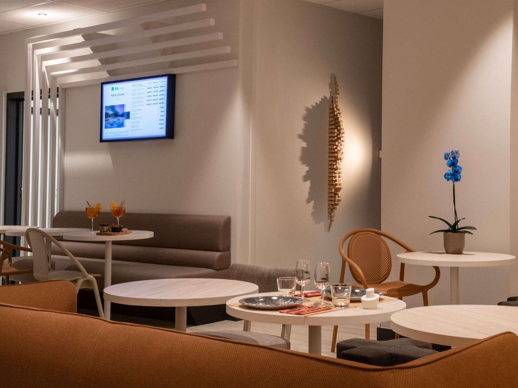Ibis Styles Porto Vecchio Hotel Bagian luar foto