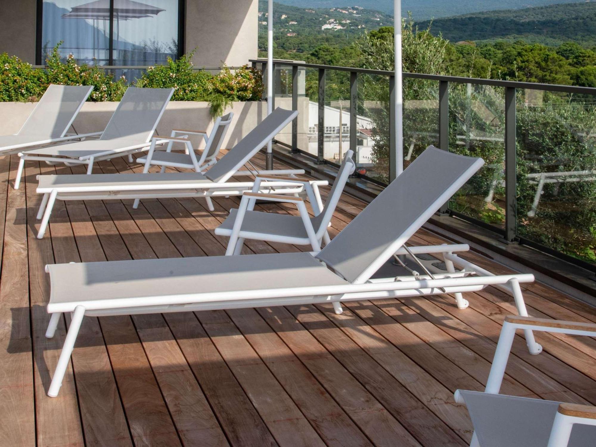 Ibis Styles Porto Vecchio Hotel Bagian luar foto